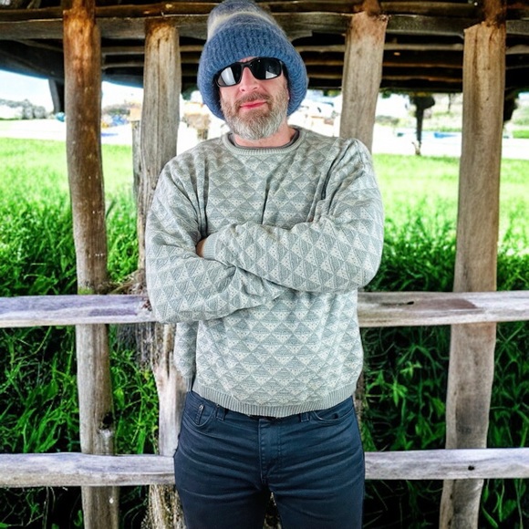 Norm Thomson Crew Neck Sweater Size Large - Picture 13 of 15